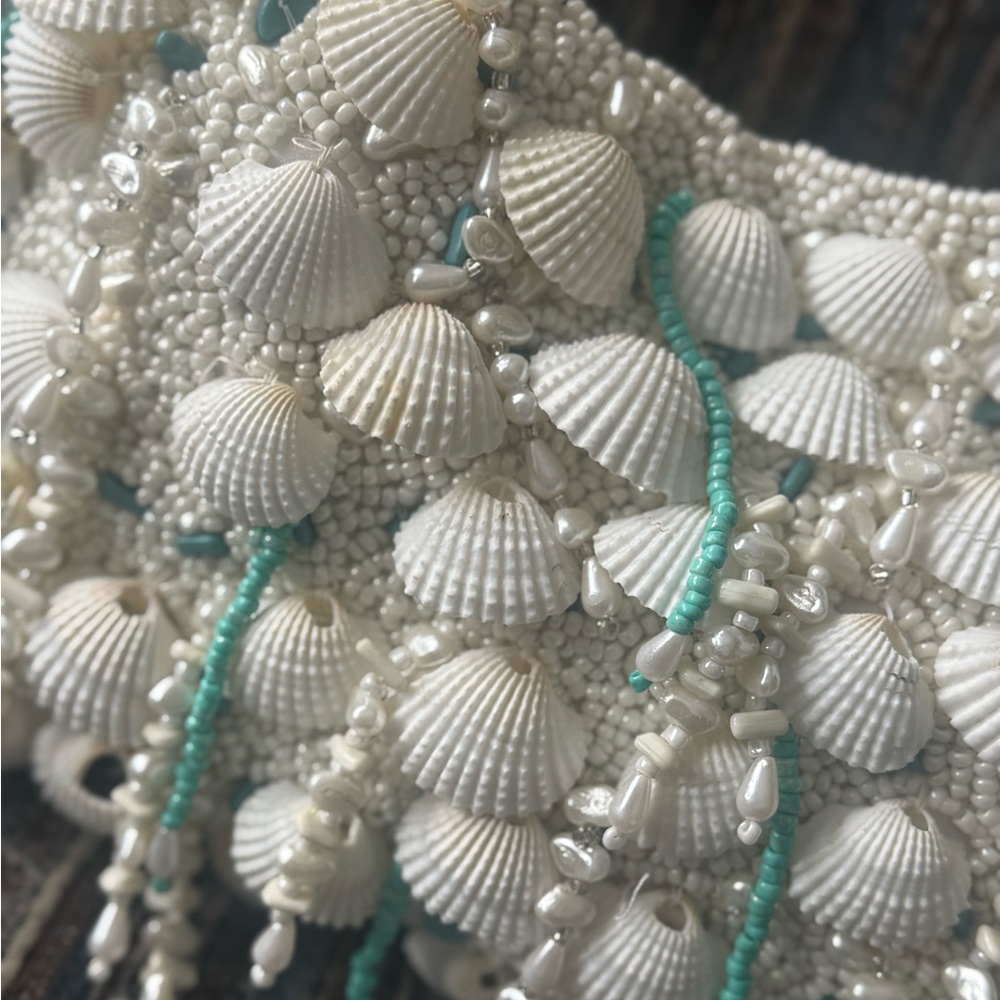 🐚 Handcrafted Beaded Shell Shoulder Bag – NWT – Made in India 🐚 - Picture 2 of 6